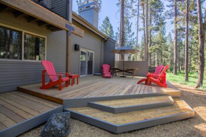 Terrace/Patio 2 of 41