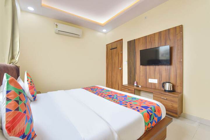 Room 15 of 37