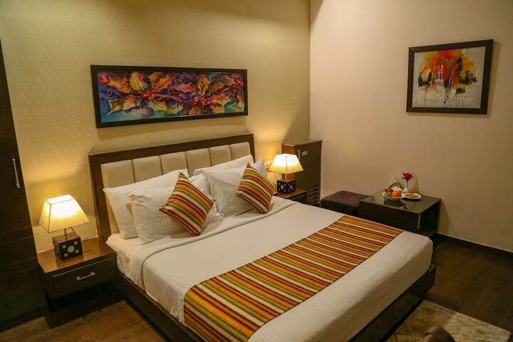 Room 19 of 35
