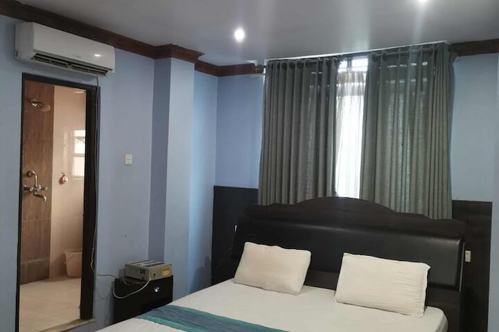 Room 17 of 46