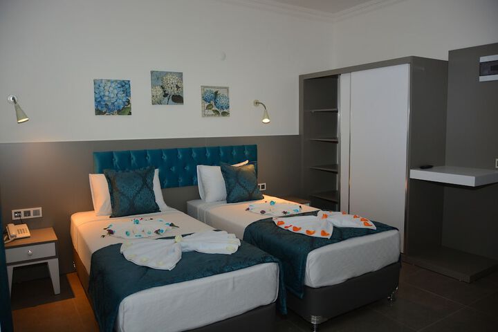 Room 7 of 30