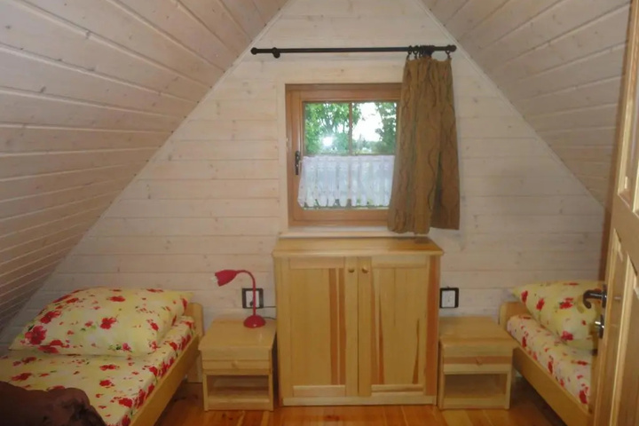 Room 2 of 15