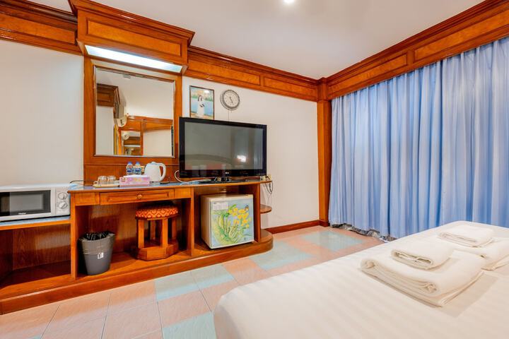Room 13 of 41