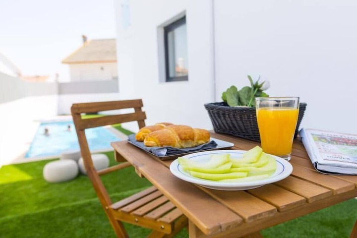 Room 42 of 77
