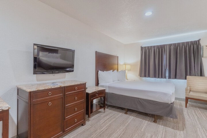 2 Queen Beds (11 of 43)