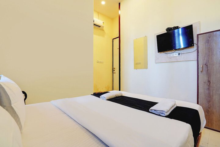 Room 15 of 37