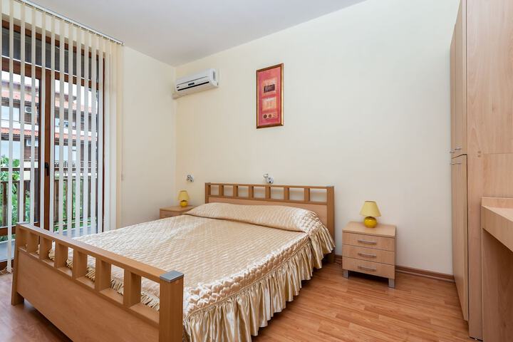 Room 63 of 209