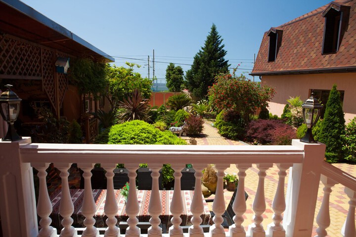 Hotel Exterior 41 of 42