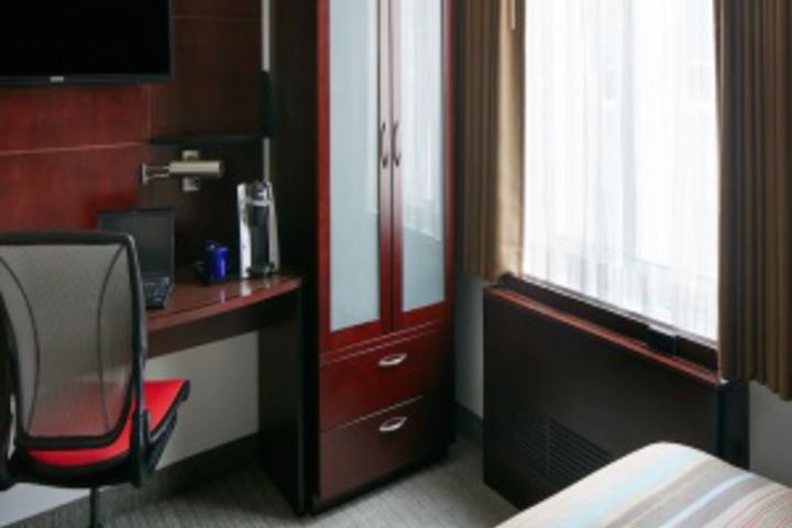 Room 81 of 108