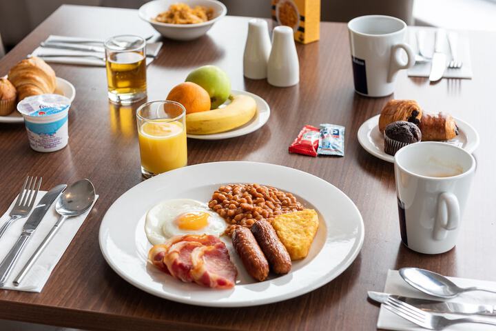 Breakfast/Coffee Service 86 of 118