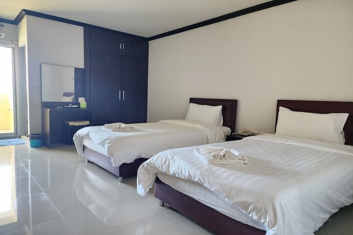 Room 34 of 72