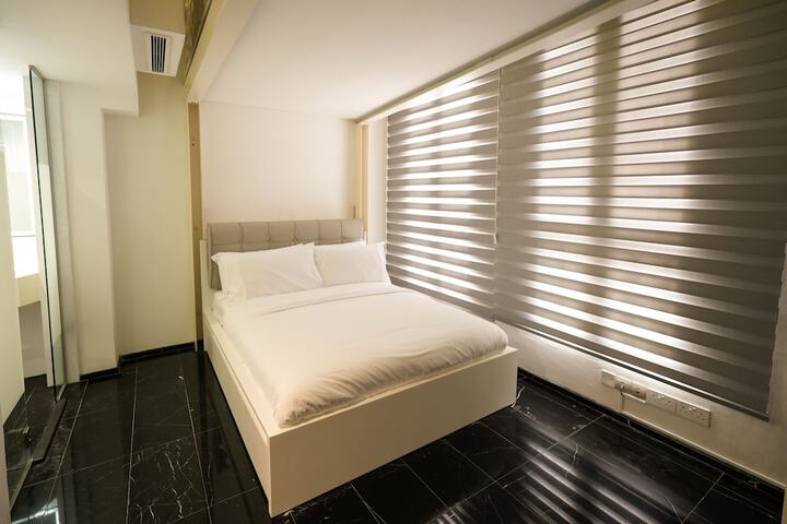 Room 29 of 57