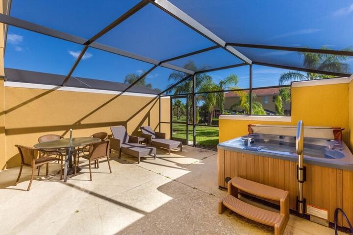 Terrace/Patio 12 of 17