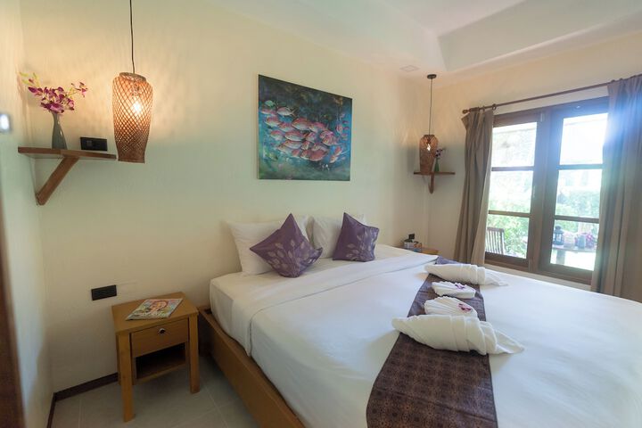 Room 10 of 46