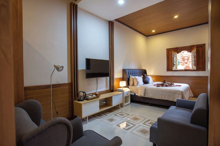 Room 12 of 43