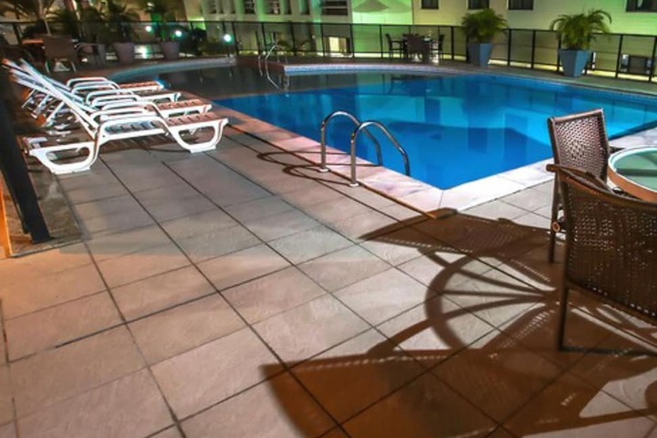 Pool Hotel