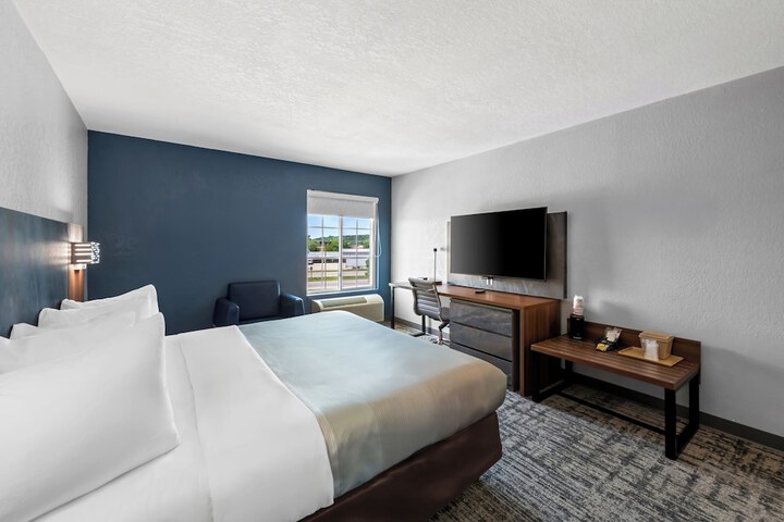 Room 46 of 106