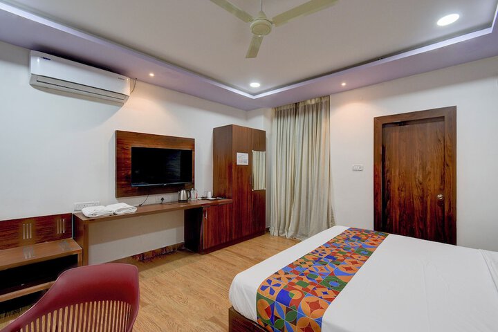 Room 18 of 34