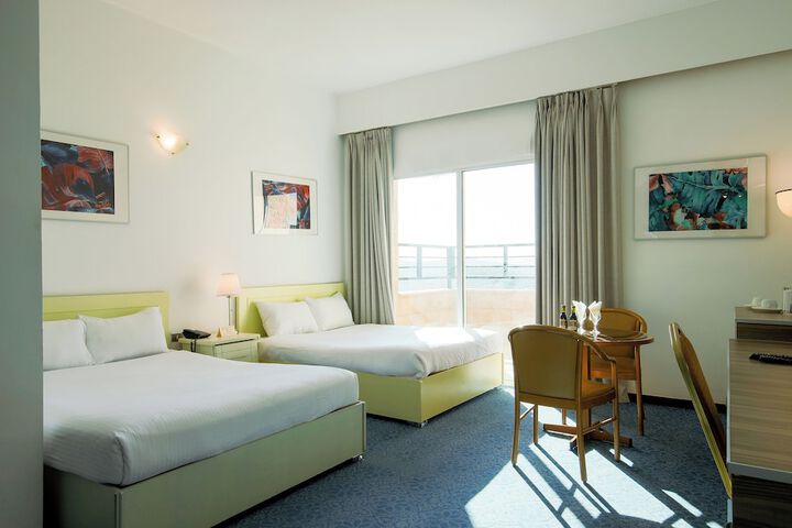 Room 5 of 42