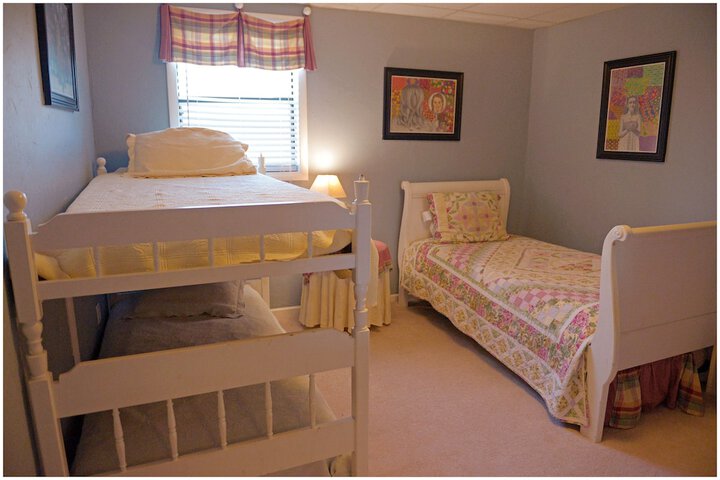 Room 140 of 400