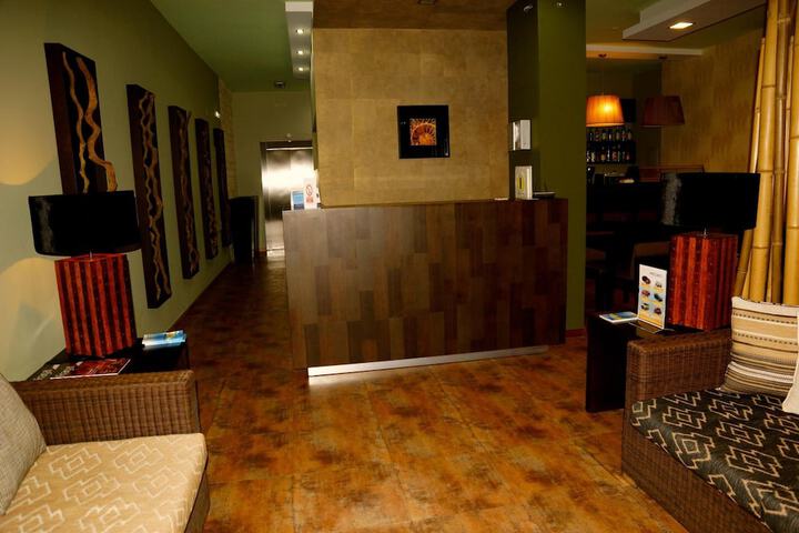 Guest Lobby