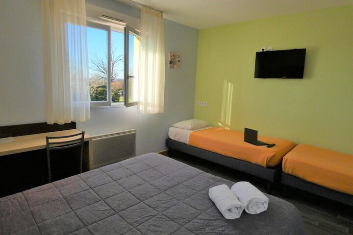 Room 17 of 35