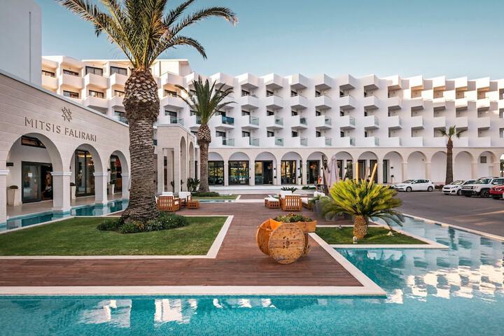 Hotel 65 of 71