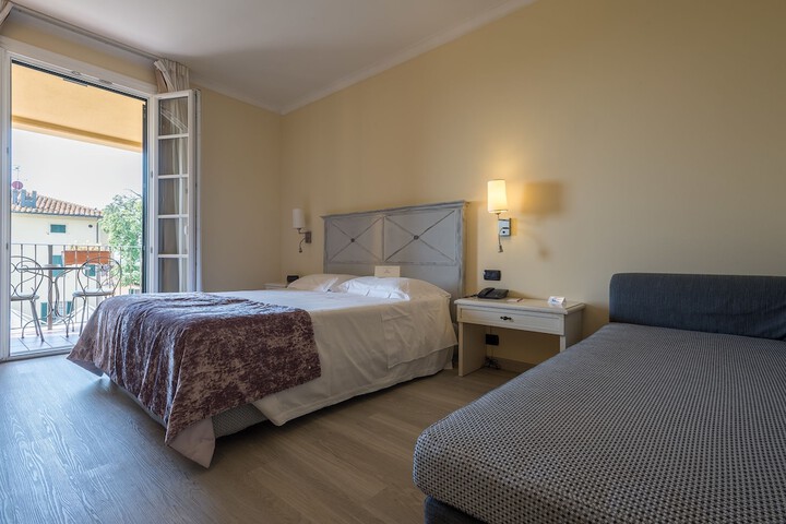 Room 5 of 39