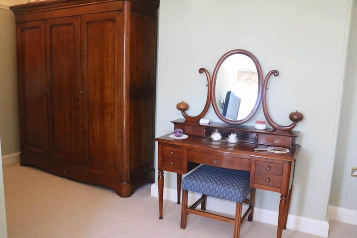 Room 2 of 22