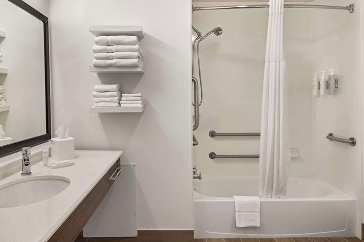 Bathroom shower