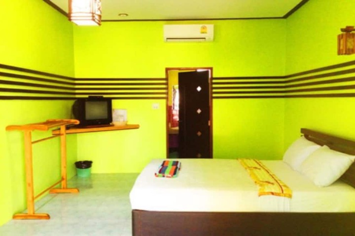 Room 5 of 35