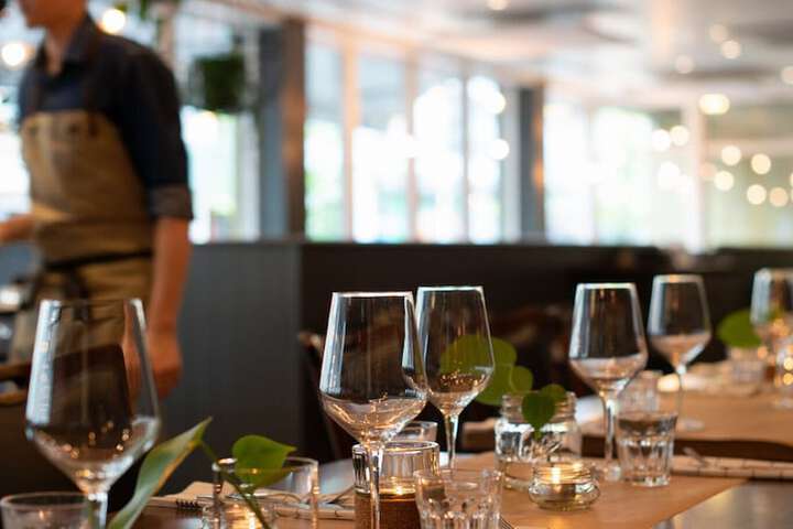 Dining 55 of 61
