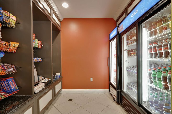 Snack bar