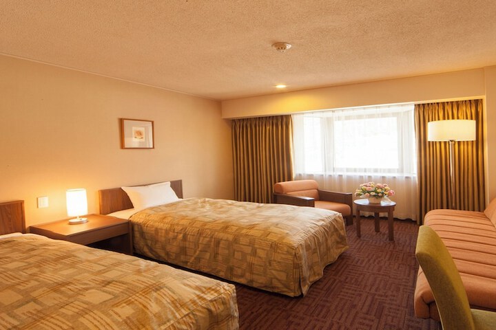 Room 7 of 30