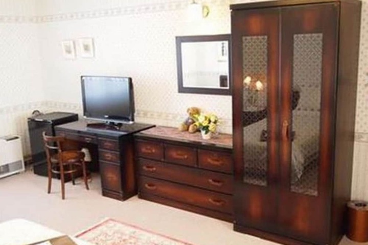 Room 26 of 35