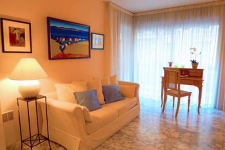 Room 16 of 20