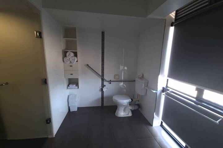 Room 21 of 31