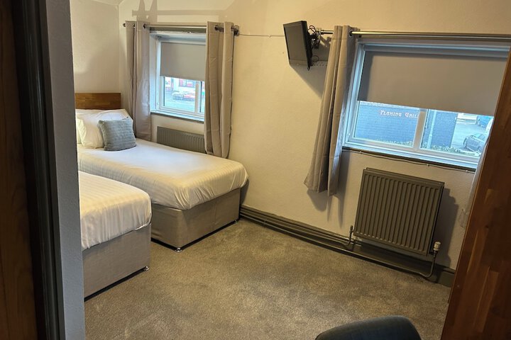 Room 15 of 142