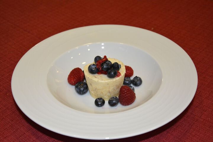 Lounge 54 of 84