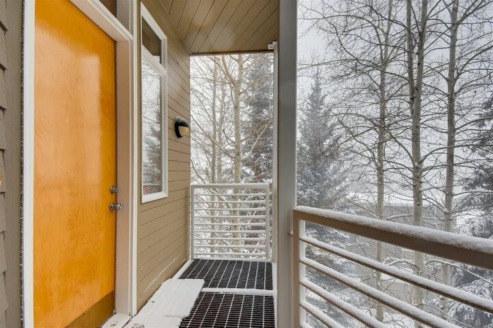 Terrace/Patio 13 of 17