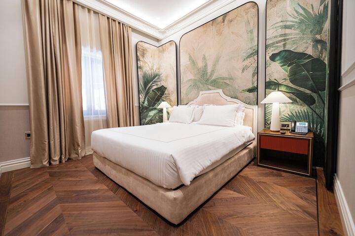 Room 12 of 72