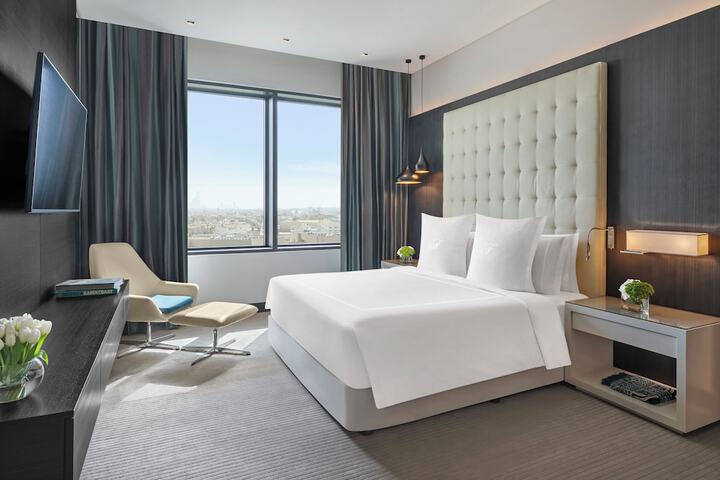 Room 43 of 268