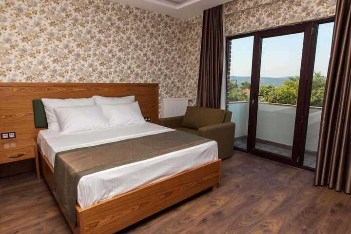 Room 25 of 50