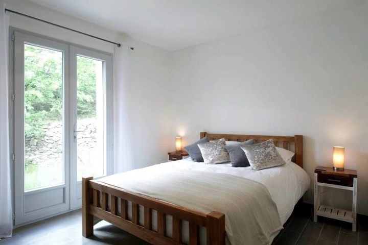 Room 3 of 26