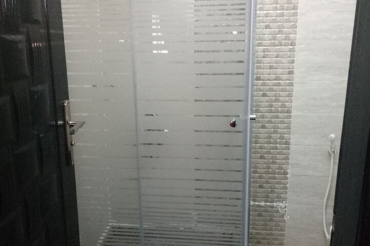 Room 68 of 91