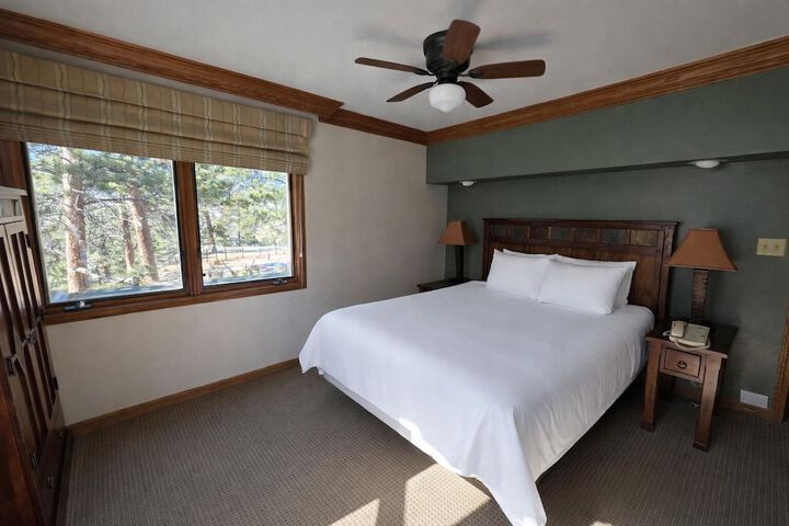 Room 5 of 27