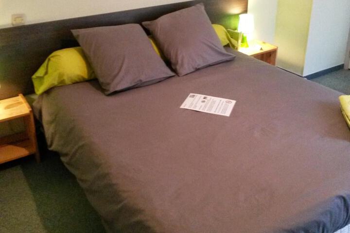 Room 14 of 62
