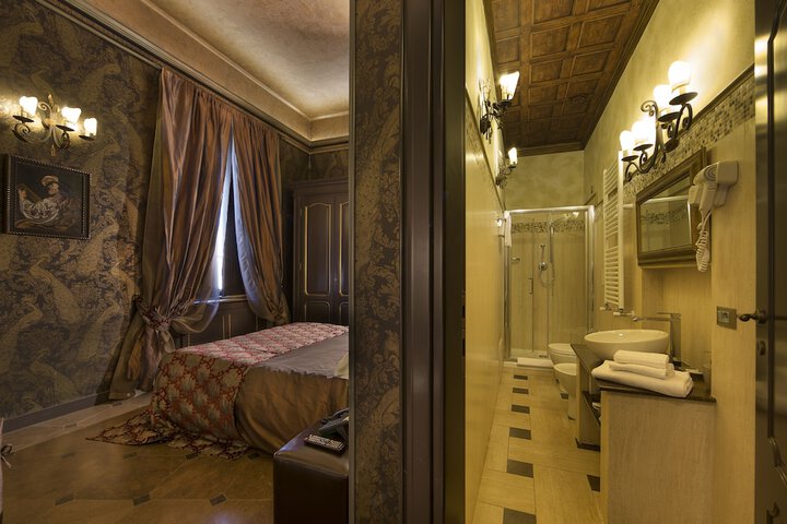 Room 48 of 93
