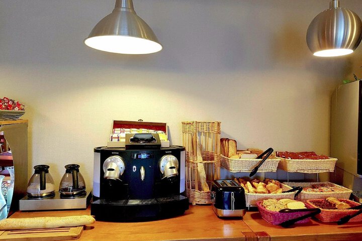 Breakfast/Coffee Service 14 of 19