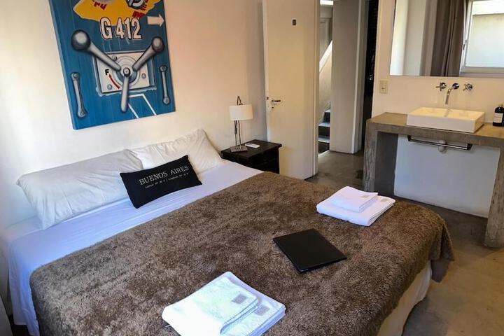 Room 32 of 78